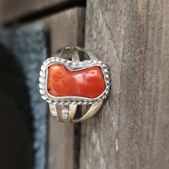 Gorgeous NWOT Native American Navajo Handmade Coral & Sterling Ring ♥️🎁💍 - Picture 7 of 13